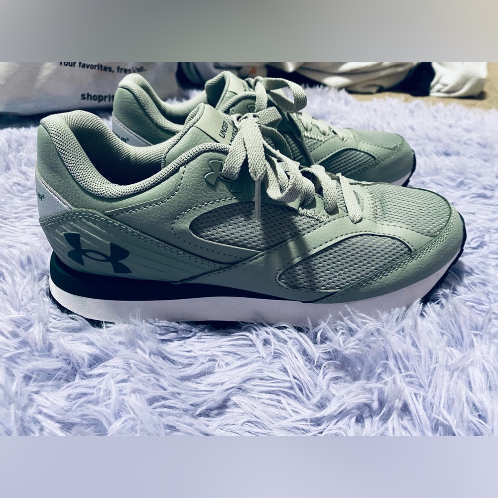 Under Armour Athletic Shoes in Light Green and Black